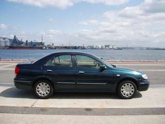 2003 Nissan Bluebird Sylphy Photos