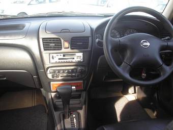 2003 Nissan Bluebird Sylphy Photos