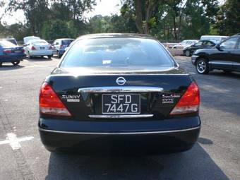 2003 Nissan Bluebird Sylphy Photos