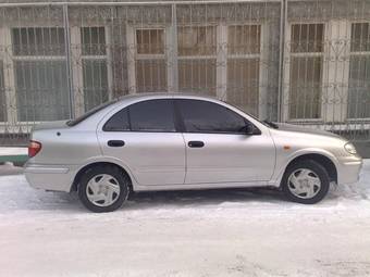 2003 Nissan Bluebird Sylphy Pictures