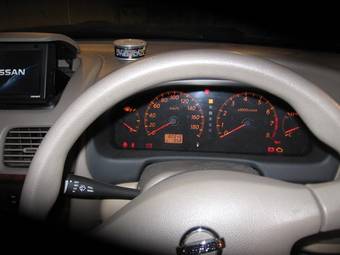 2003 Nissan Bluebird Sylphy Photos