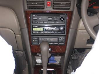2003 Nissan Bluebird Sylphy Photos