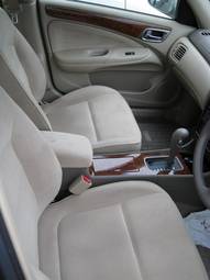 2003 Nissan Bluebird Sylphy Pictures