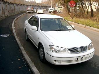 2003 Nissan Bluebird Sylphy Photos