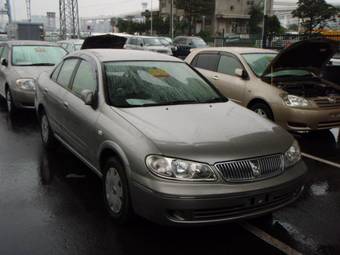 2003 Nissan Bluebird Sylphy Photos