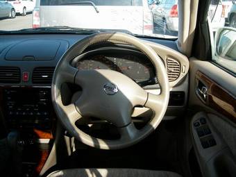 2003 Nissan Bluebird Sylphy Pics