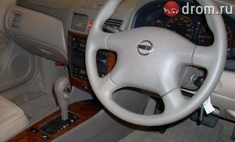 2003 Nissan Bluebird Sylphy Images