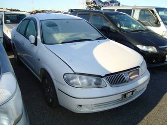 2003 Nissan Bluebird Sylphy Pics