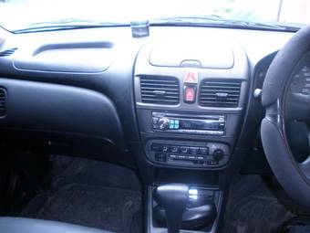2003 Nissan Bluebird Sylphy Photos