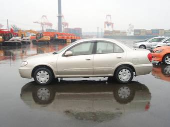 2003 Nissan Bluebird Sylphy Pictures