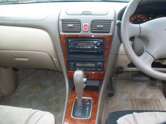 2003 Nissan Bluebird Sylphy Pictures