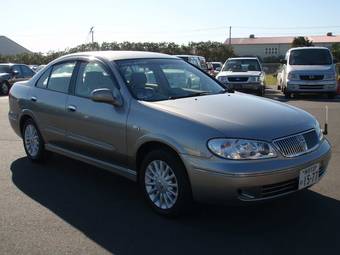 2003 Nissan Bluebird Sylphy Photos