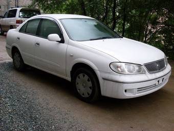 2003 Nissan Bluebird Sylphy Pictures