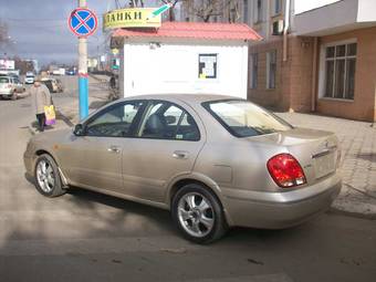 2003 Nissan Bluebird Sylphy Photos