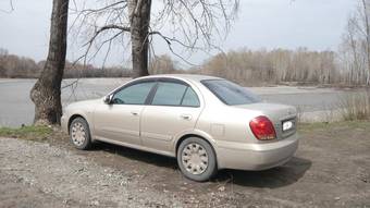 2003 Nissan Bluebird Sylphy Pics