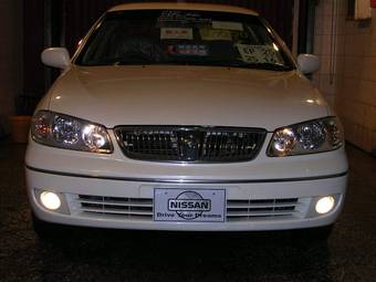 2003 Nissan Bluebird Sylphy Photos