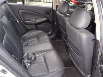 2003 Nissan Bluebird Sylphy Photos