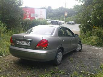 2003 Nissan Bluebird Sylphy Photos