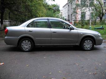 2003 Nissan Bluebird Sylphy Photos