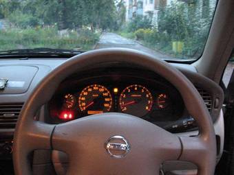 2003 Nissan Bluebird Sylphy Images