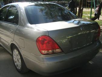 2003 Nissan Bluebird Sylphy Photos