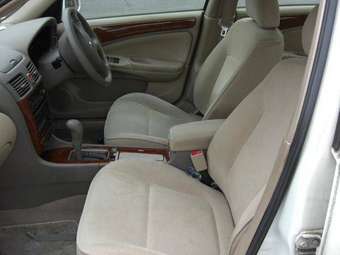 2004 Nissan Bluebird Sylphy Pictures