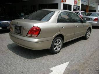 2004 Nissan Bluebird Sylphy Photos