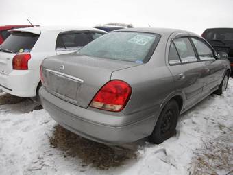 2004 Nissan Bluebird Sylphy Pics
