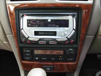 2004 Nissan Bluebird Sylphy Images