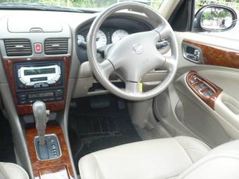 2004 Nissan Bluebird Sylphy Pictures