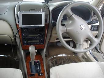 2004 Nissan Bluebird Sylphy Pictures