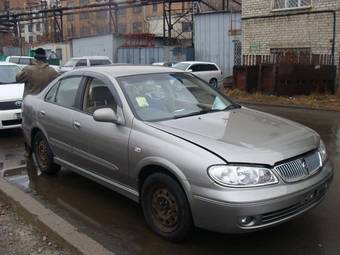 2004 Nissan Bluebird Sylphy Images