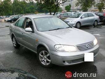 2004 Nissan Bluebird Sylphy Images