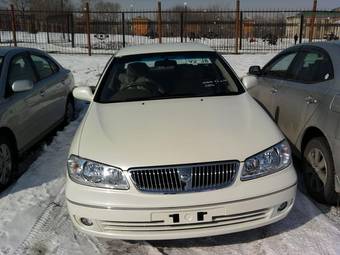 2004 Nissan Bluebird Sylphy Photos