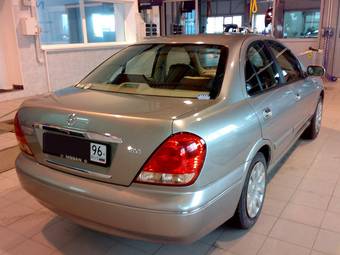 2004 Nissan Bluebird Sylphy Photos