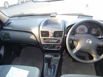 2004 Nissan Bluebird Sylphy Pictures
