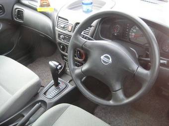 2004 Nissan Bluebird Sylphy Photos