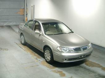 2004 Nissan Bluebird Sylphy Pics