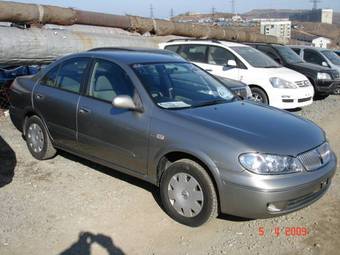 2004 Nissan Bluebird Sylphy Pics