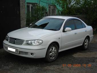 2004 Nissan Bluebird Sylphy Images