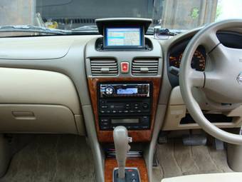 2004 Nissan Bluebird Sylphy Images