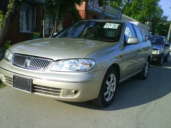 2004 Nissan Bluebird Sylphy Photos