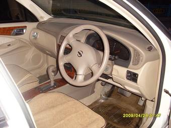 2004 Nissan Bluebird Sylphy Photos