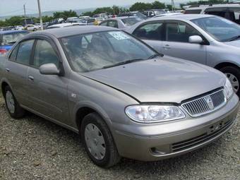 2004 Nissan Bluebird Sylphy Photos