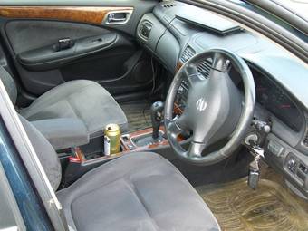 2004 Nissan Bluebird Sylphy Pictures