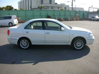 2004 Nissan Bluebird Sylphy Photos