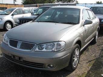 2004 Nissan Bluebird Sylphy Pics