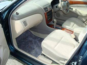 2004 Nissan Bluebird Sylphy Pics