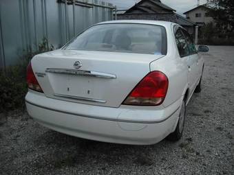 2004 Nissan Bluebird Sylphy Photos