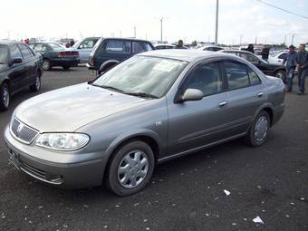 2004 Nissan Bluebird Sylphy Photos